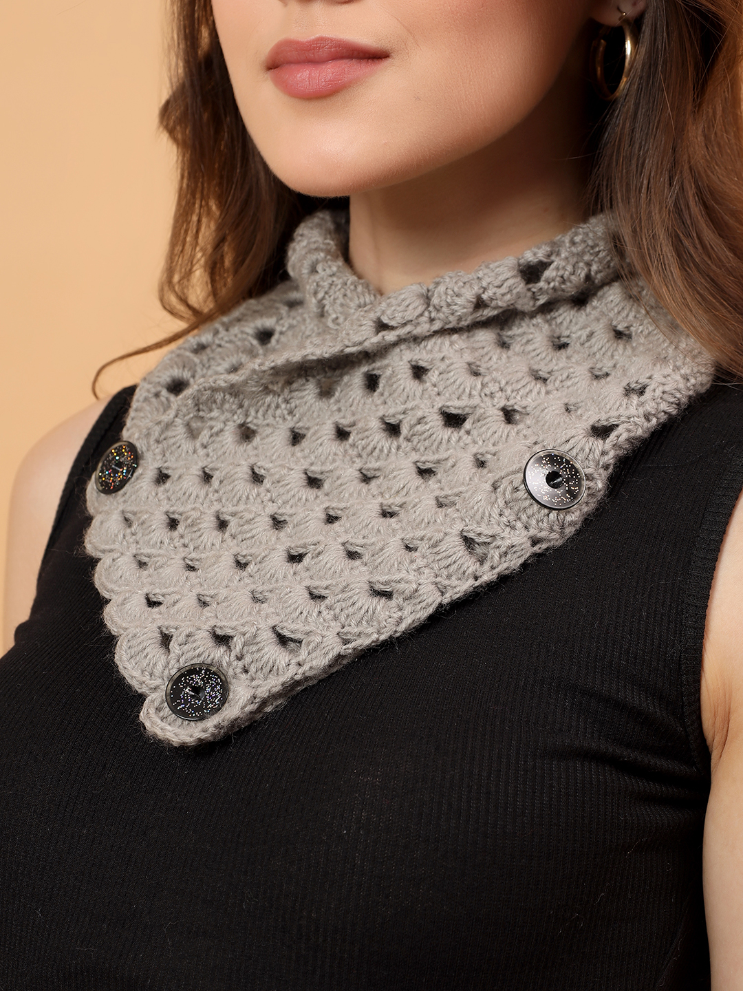 Velvery Handknitted Cowl Button Neckwarmer - Light Grey