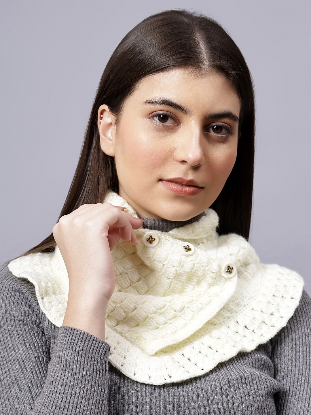 Velvery Cream Self Design Hand Knitted Women Neckwarmer