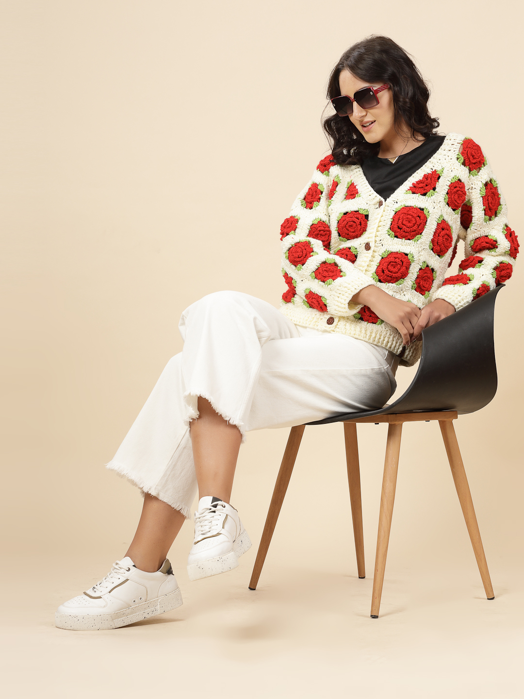 Velvery Handmade Red & Cream Rose V-Neck Cardigan