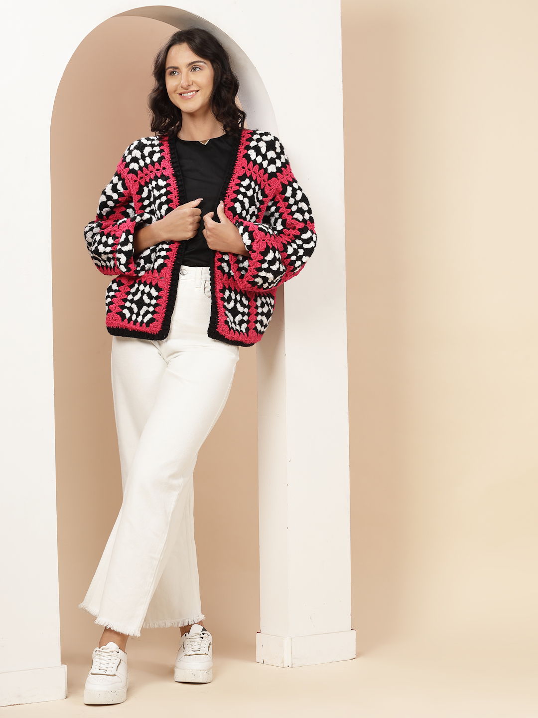Velvery Handmade Black & Pink Crochet V-Neck Cardigan