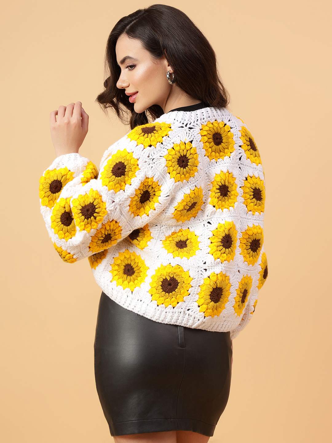 Velvery Handmade Yellow & White Sunflower V-Neck Cardigan