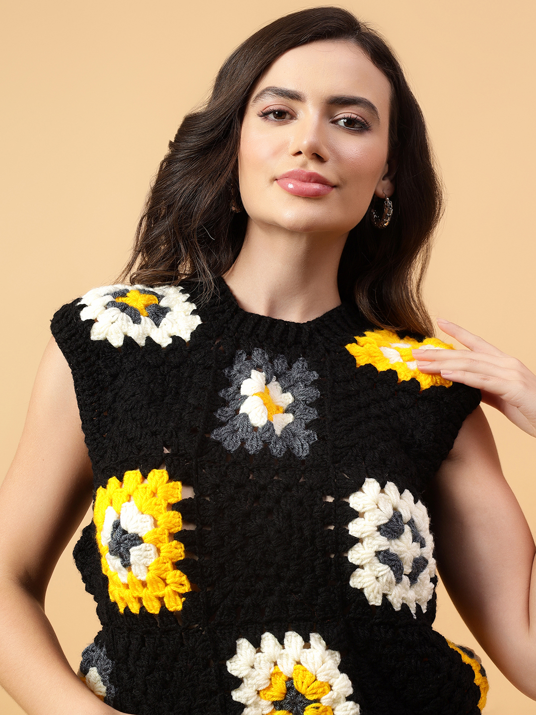 Velvery Handmade Black & Multi Granny Square Round Neck Pullover