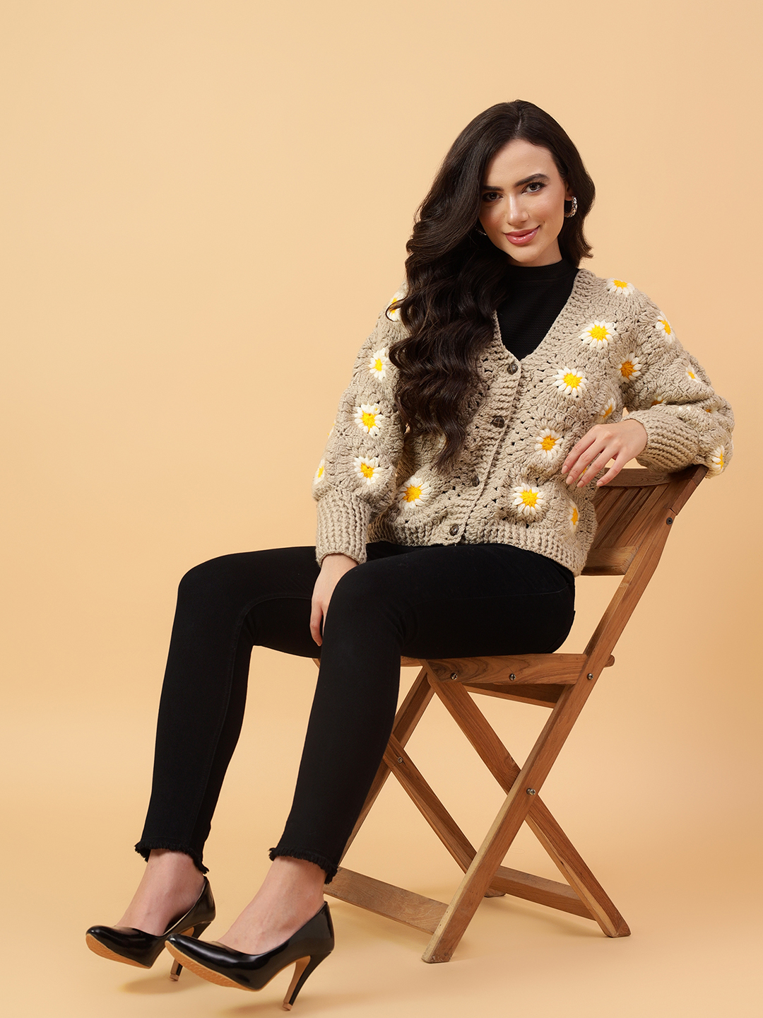 Velvery Handmade Beige & White Vintage V-Neck Cardigan