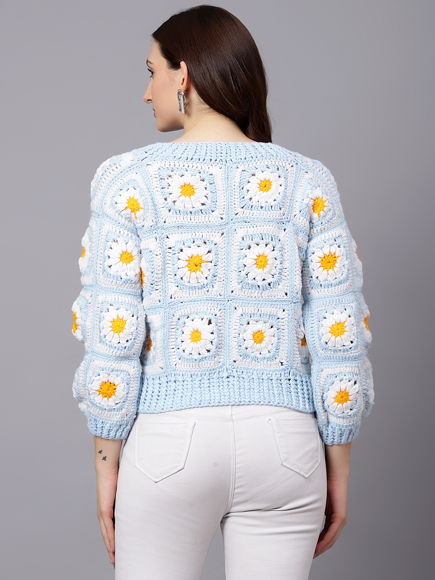 Velvery Handmade Blue & White Blue Daisy V-Neck Pullover