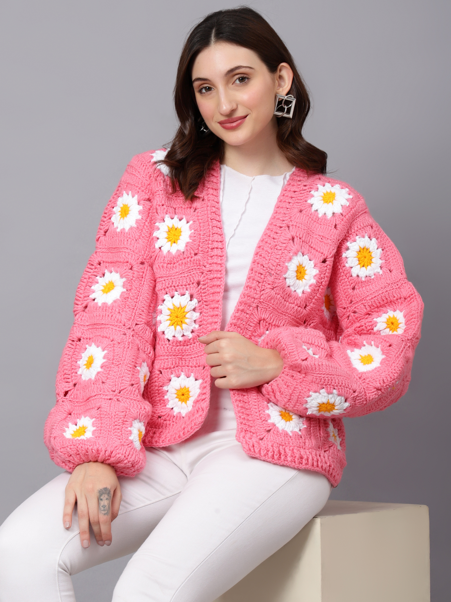 Velvery Handmade Pink & White Pink Daisy V-Neck Cardigan