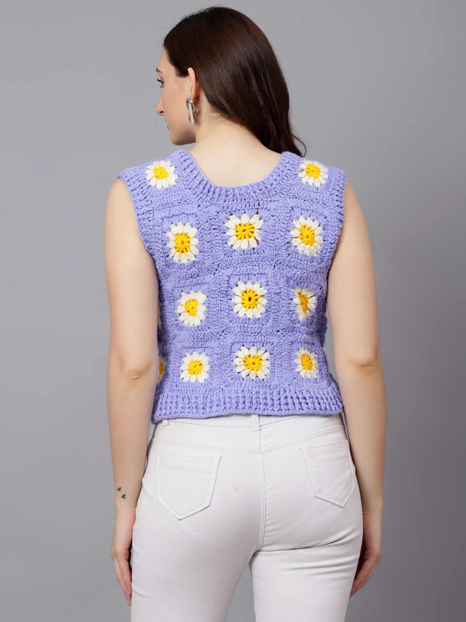 Velvery Handmade Blue & White Blue Daisy Round Neck Sweater Vest