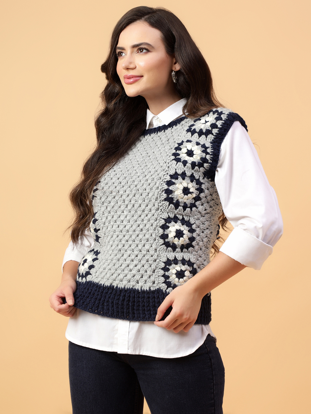 Velvery Handmade Grey Granny Square Round Neck Sweater Vest