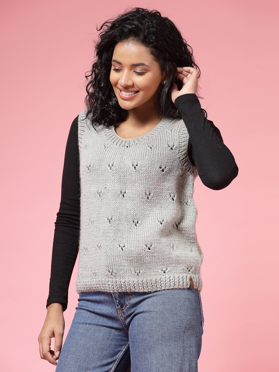 Velvery Handmade Grey Handknitted Round Neck Sweater Vest