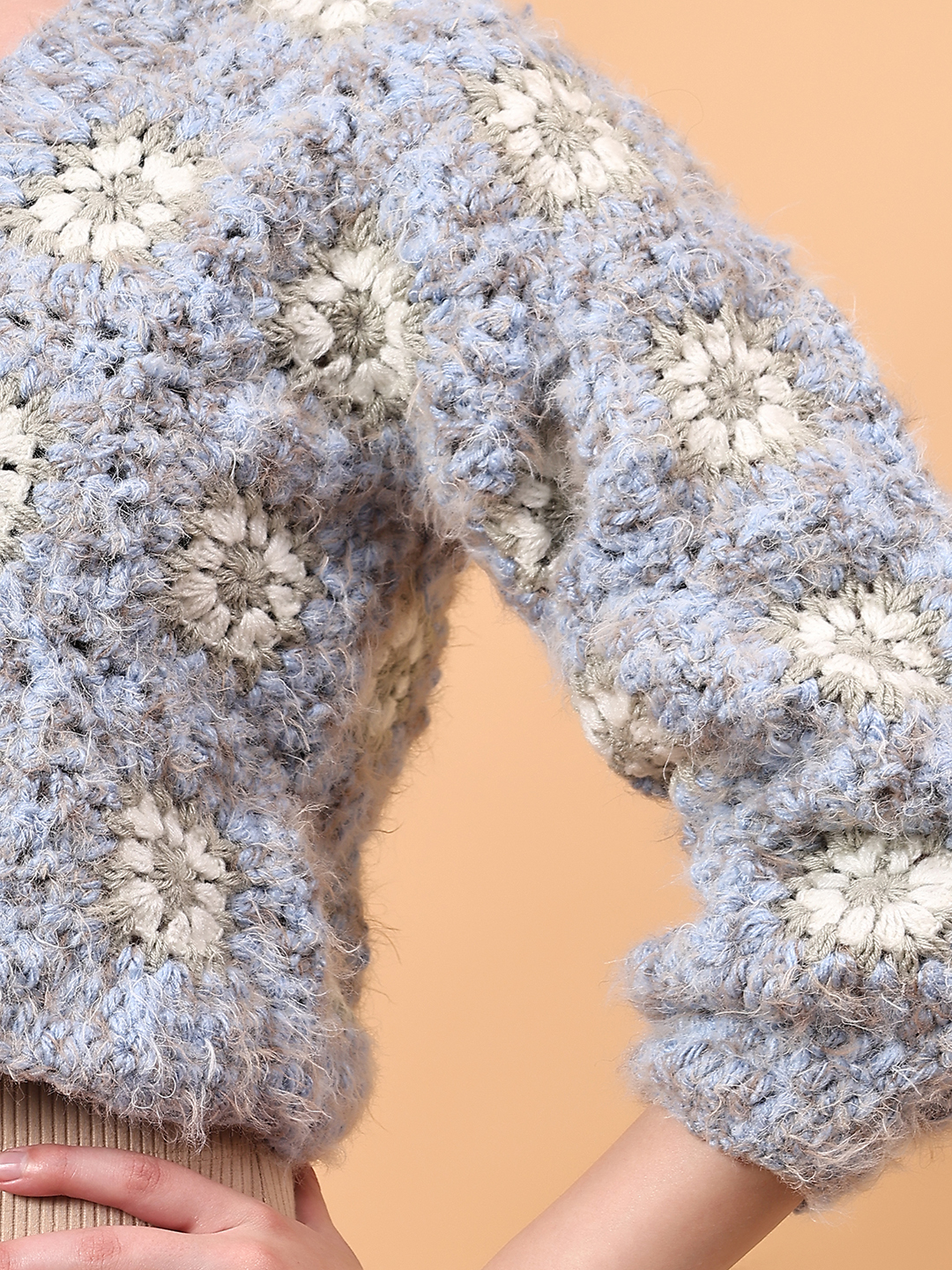 Fur Detailed Crochet Crop Cardigan - Blue