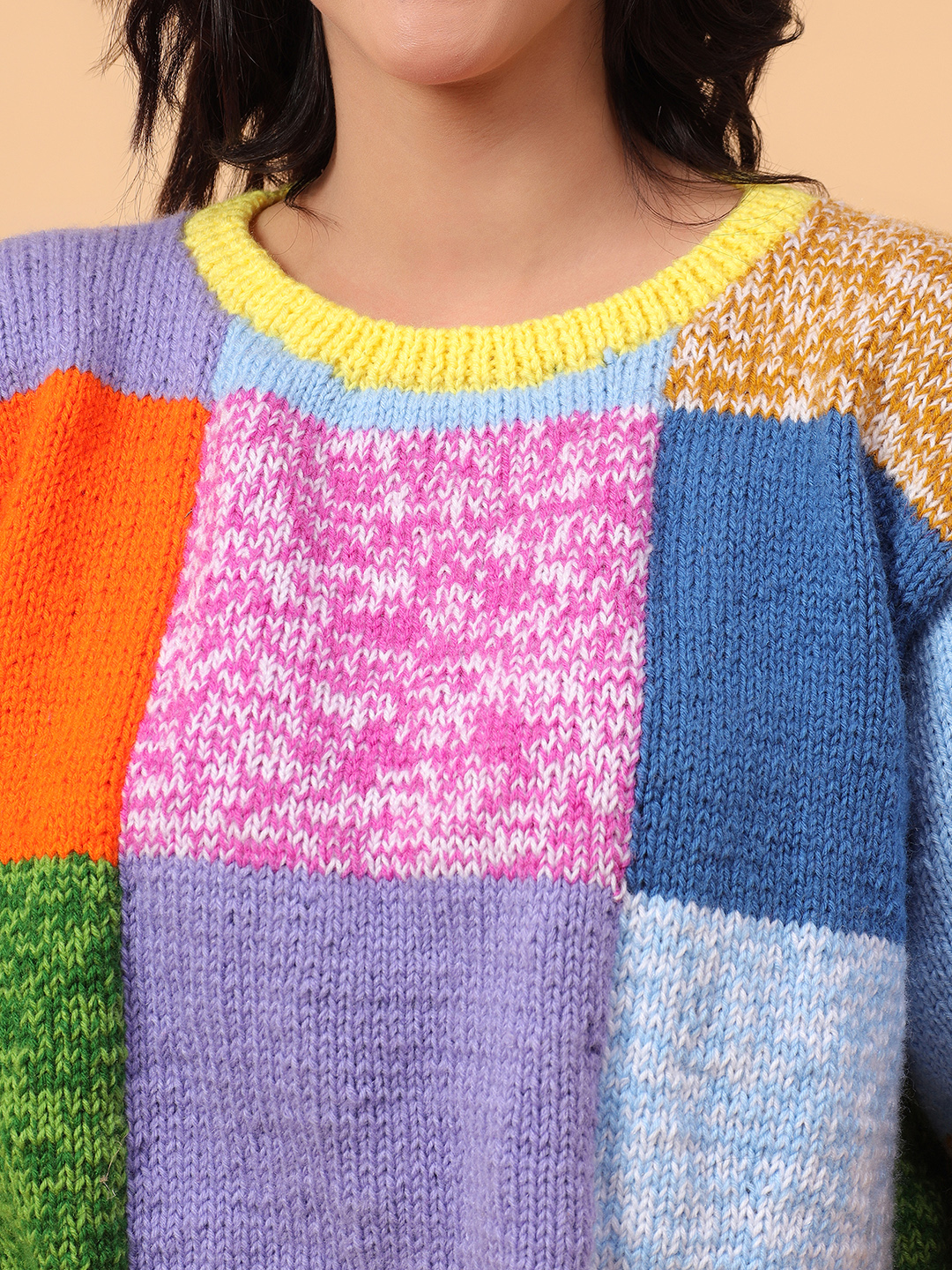 Velvery Knitted Textured Round Neck Sweater