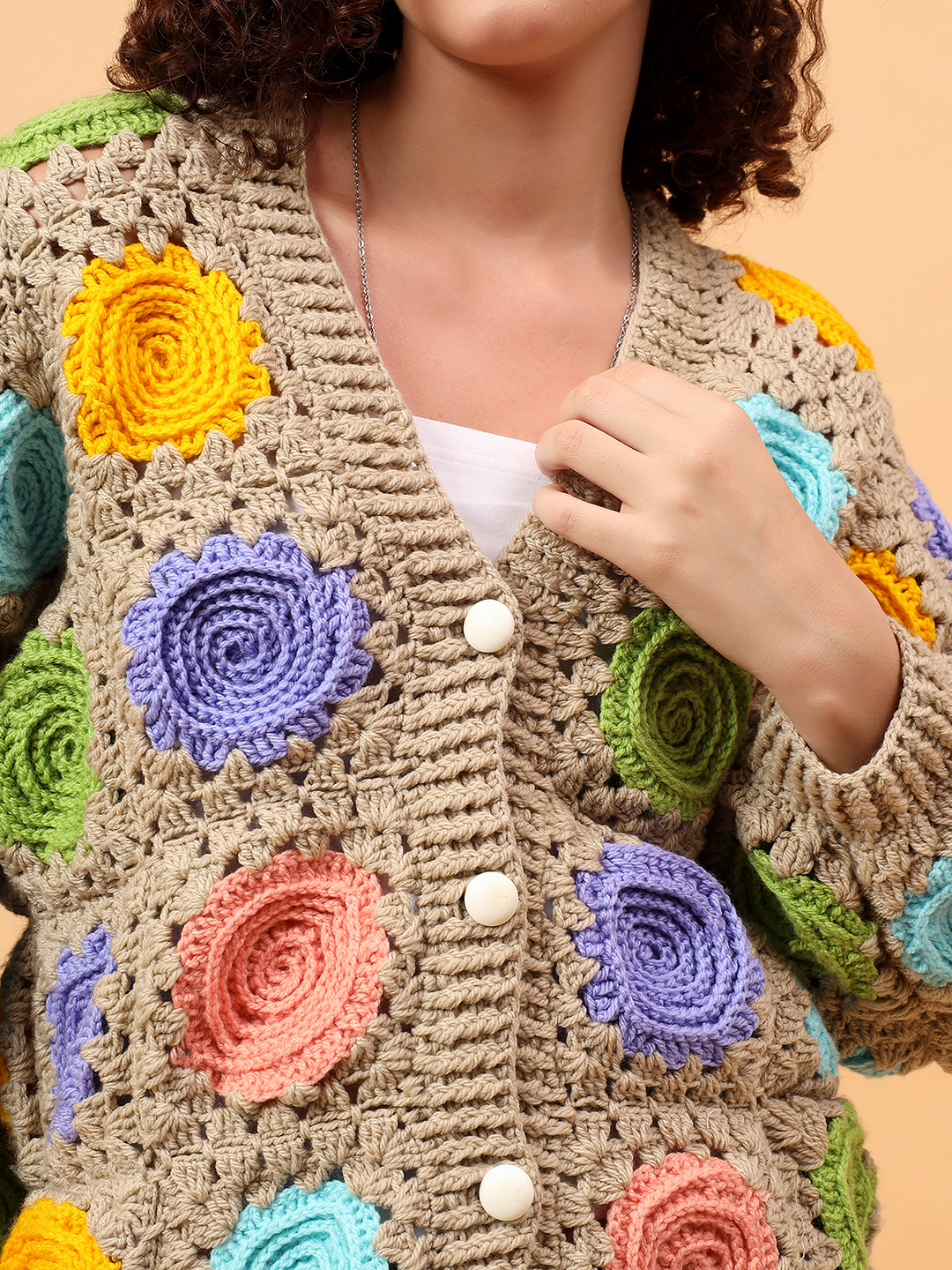 Velvery Crochet Rose Cardigan - Beige