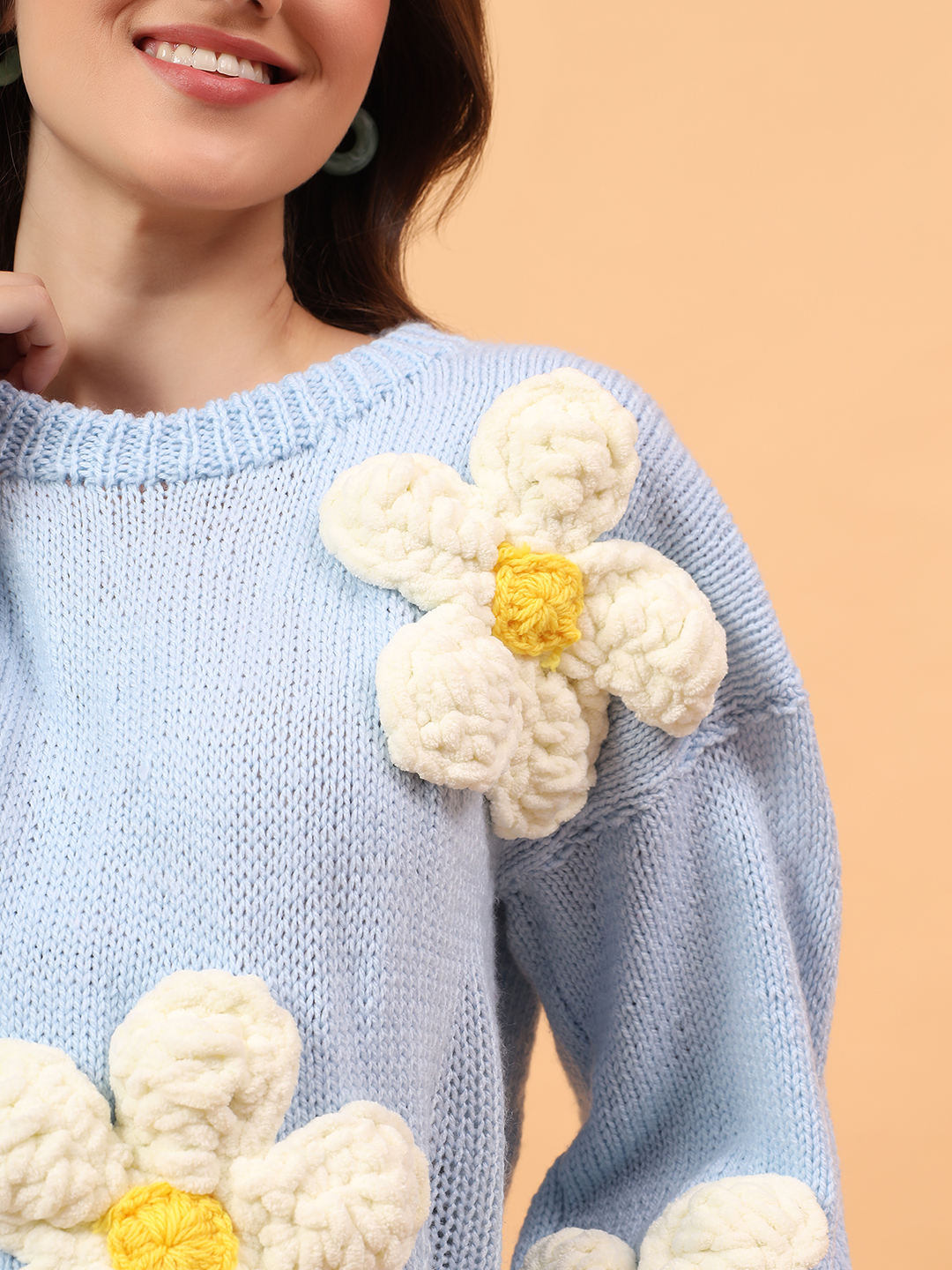 Knitted Velvety Floral Applique Sweater - Sky Blue