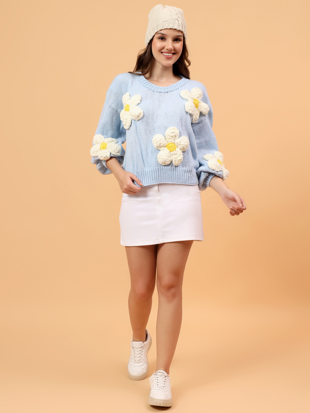 Knitted Velvety Floral Applique Sweater - Sky Blue