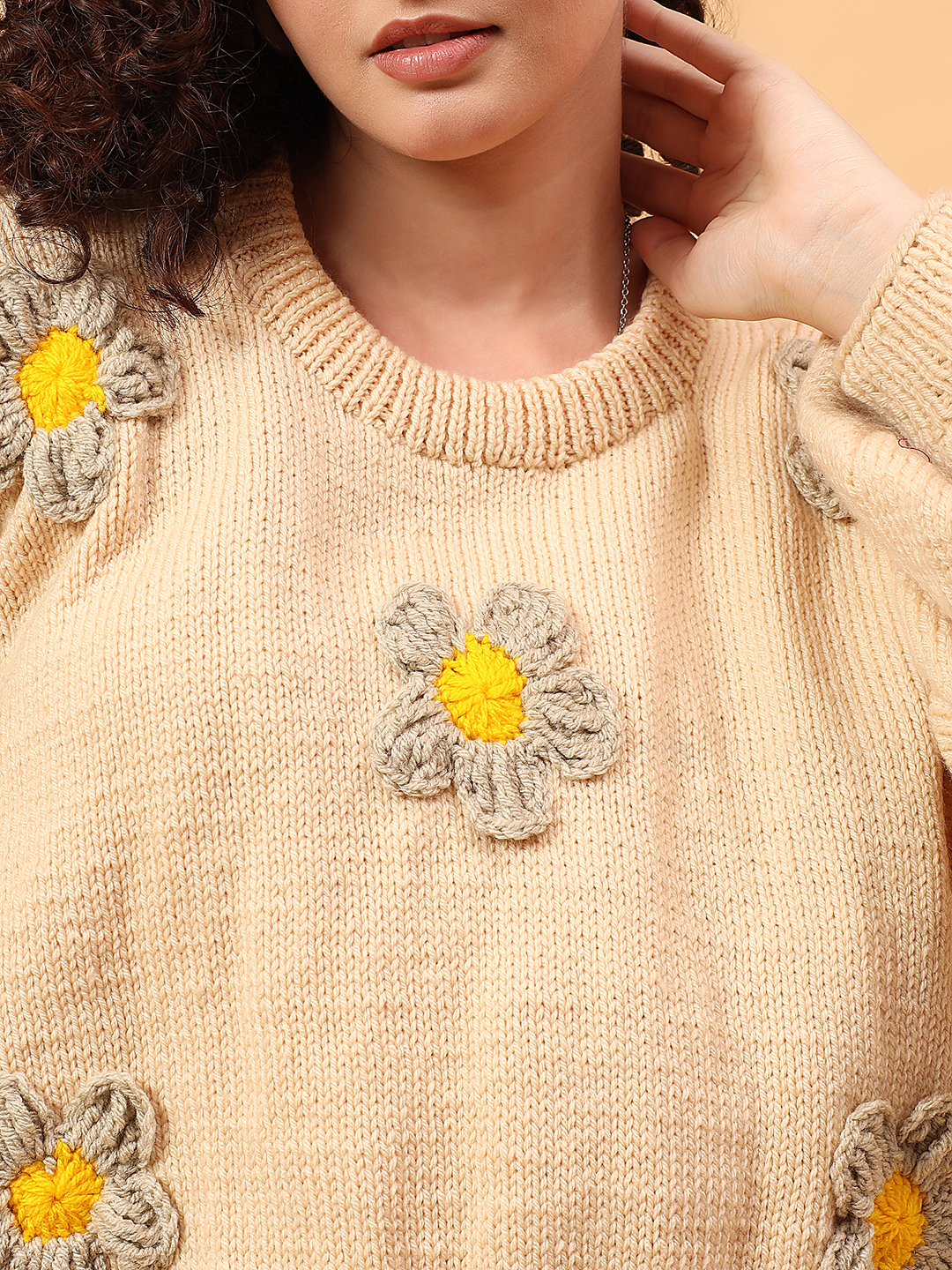 Velvery Floral Applique Sweater - Beige