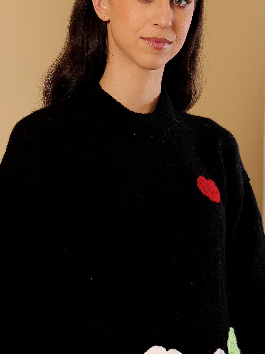 Colorful Heart Appliques Sweater - Black