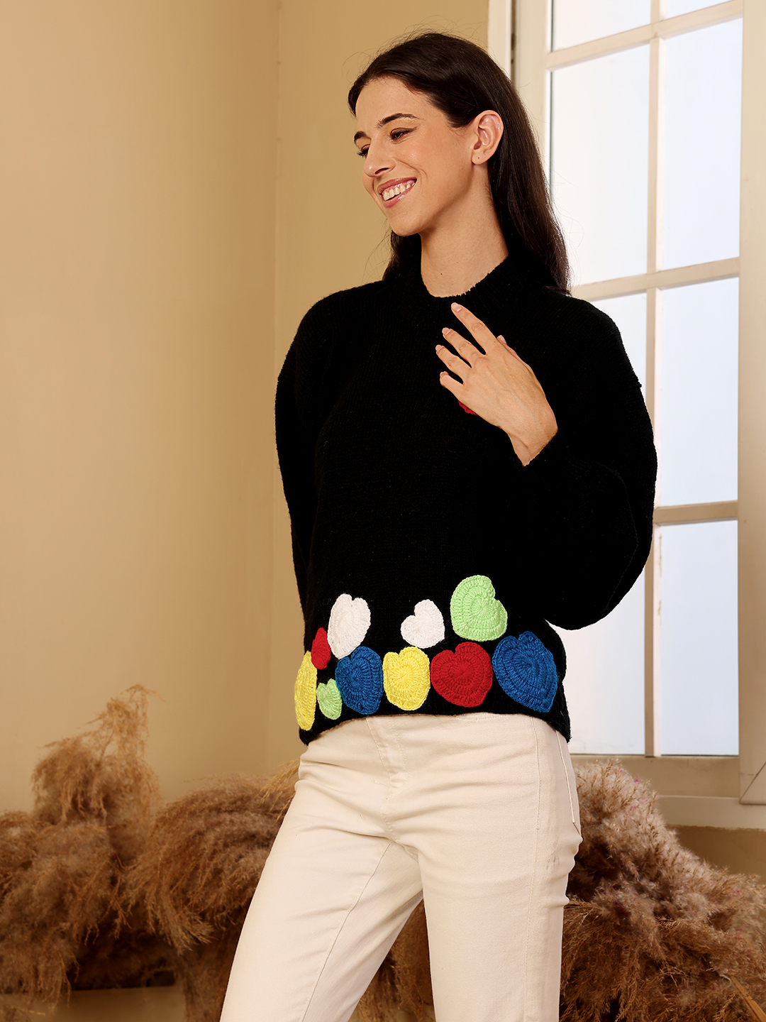 Colorful Heart Appliques Sweater - Black