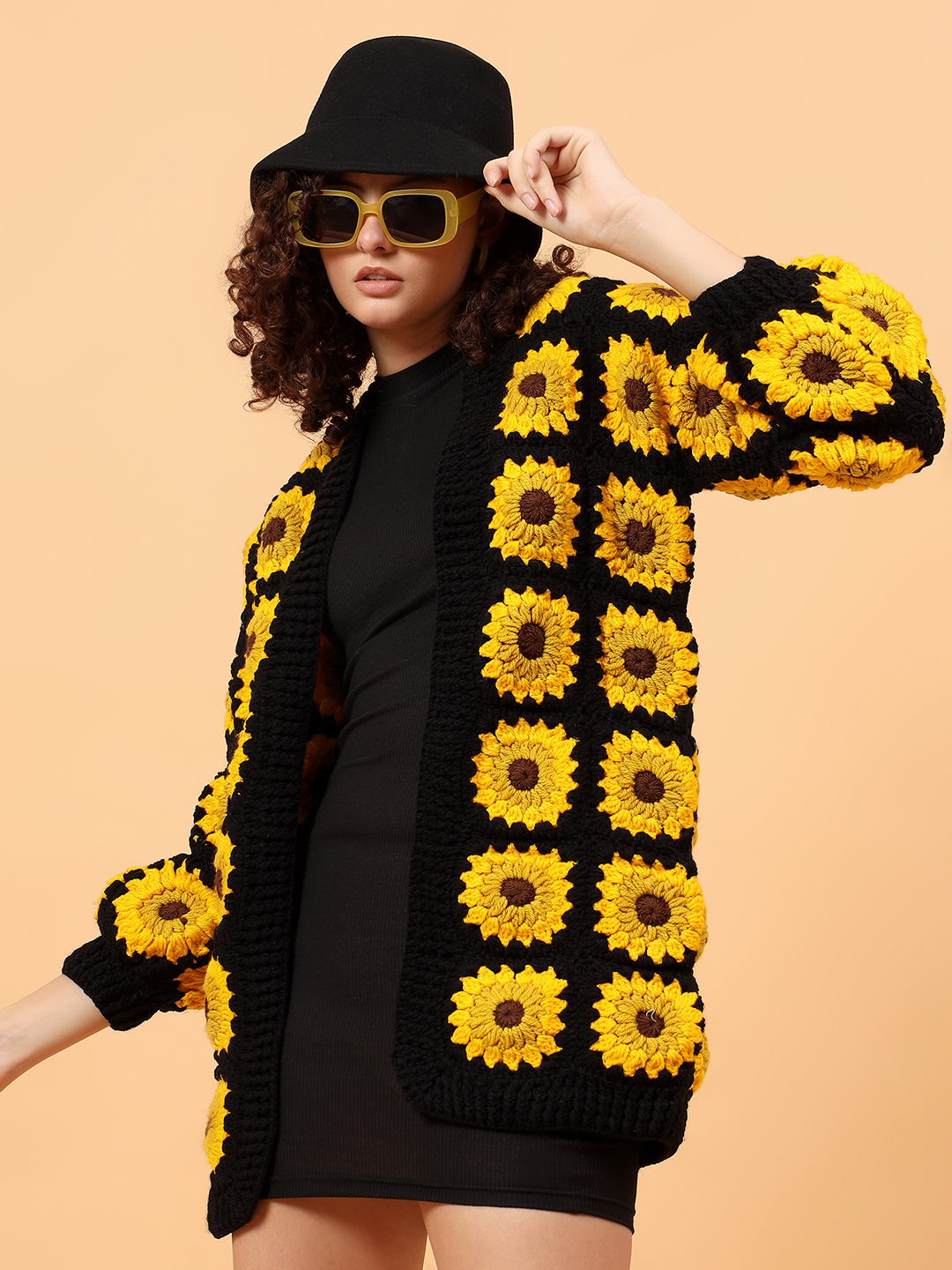 Velvery Sunflower Long Cardigan - Black