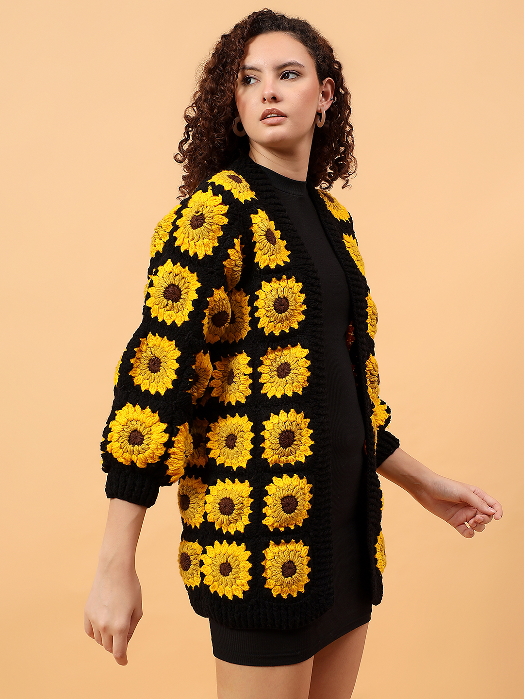 Velvery Sunflower Long Cardigan - Black