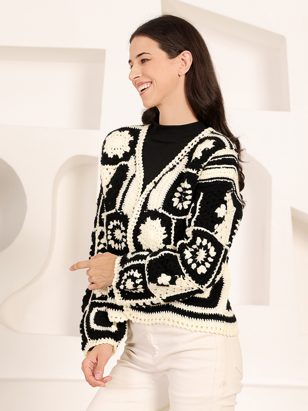 Velvery Crochet Black and White Cardigan - Black