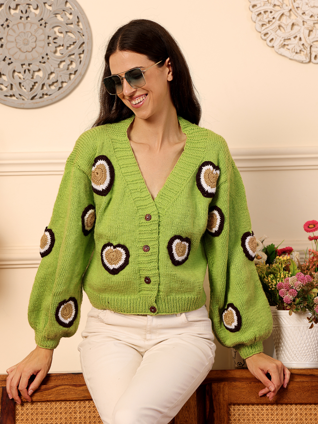 Trendy Knitted Heart Applique Cardigan - Green
