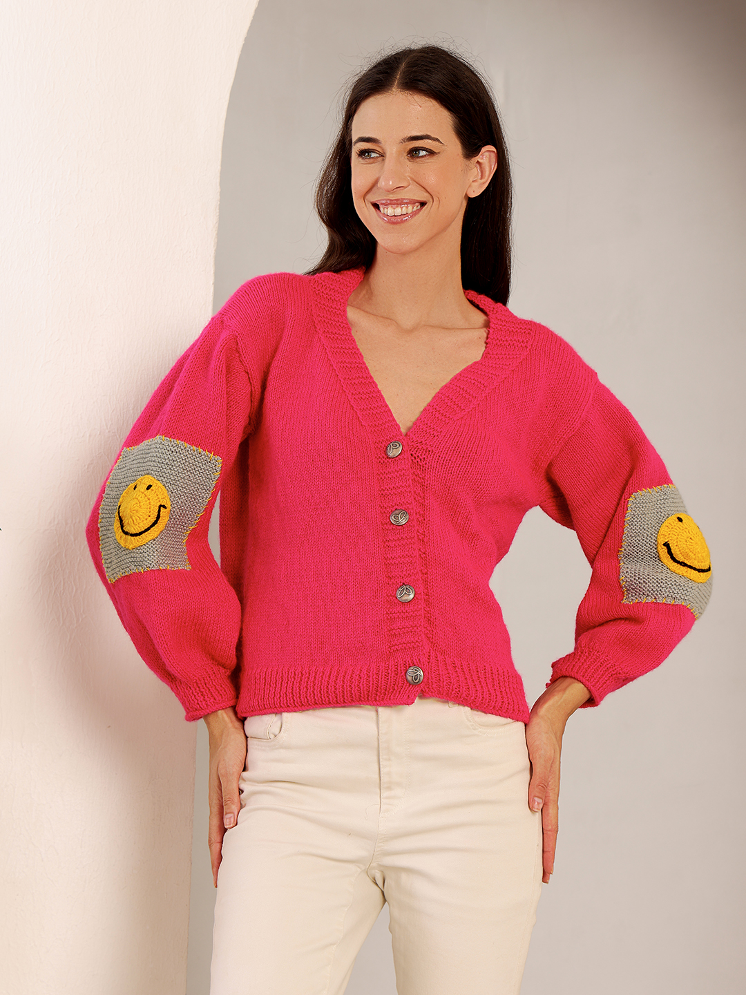 Velvery Knitted Smiley Face Patch Sweater - Pink