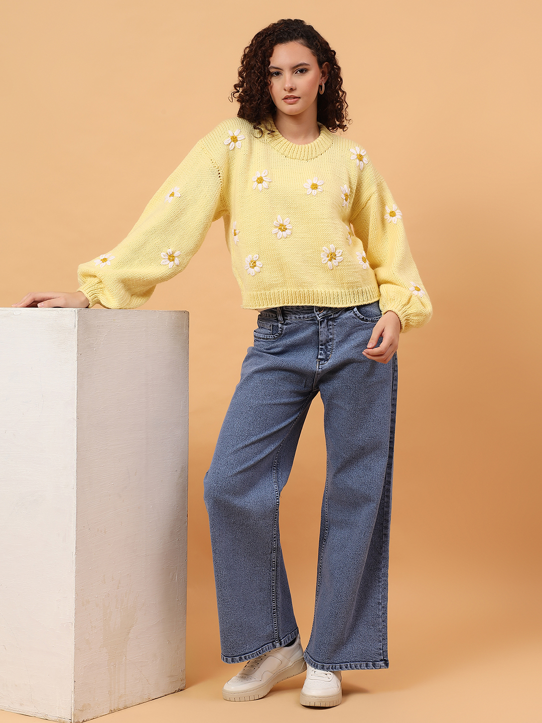 Velvery Floral Embroidered Butter Cream Pullover