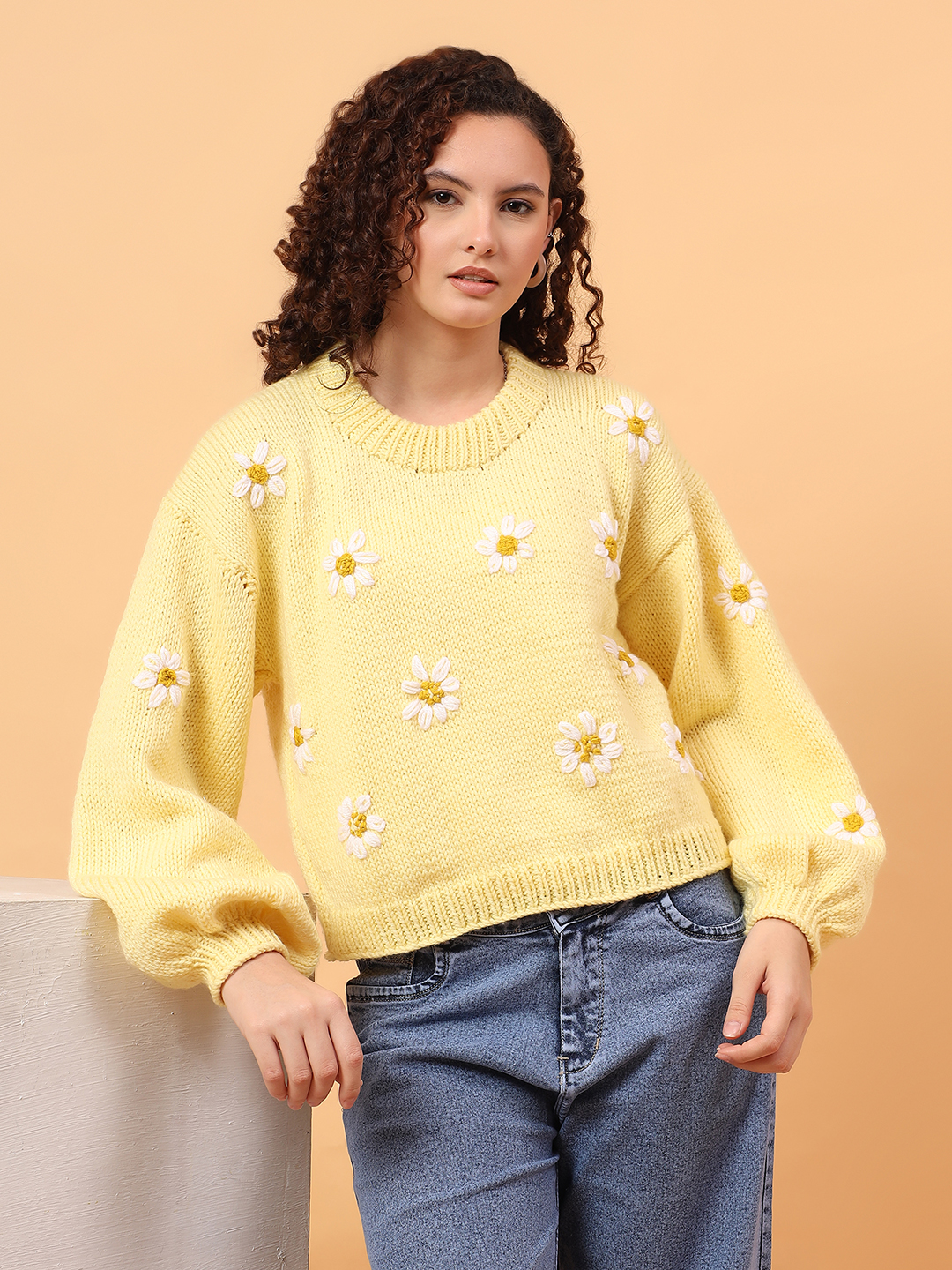 Velvery Floral Embroidered Butter Cream Pullover