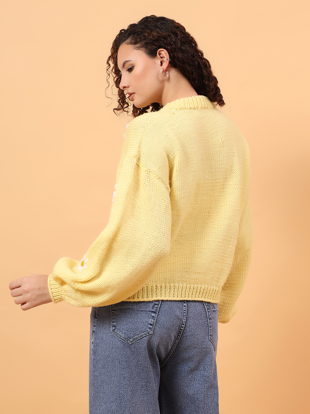 Velvery Floral Embroidered Butter Cream Pullover