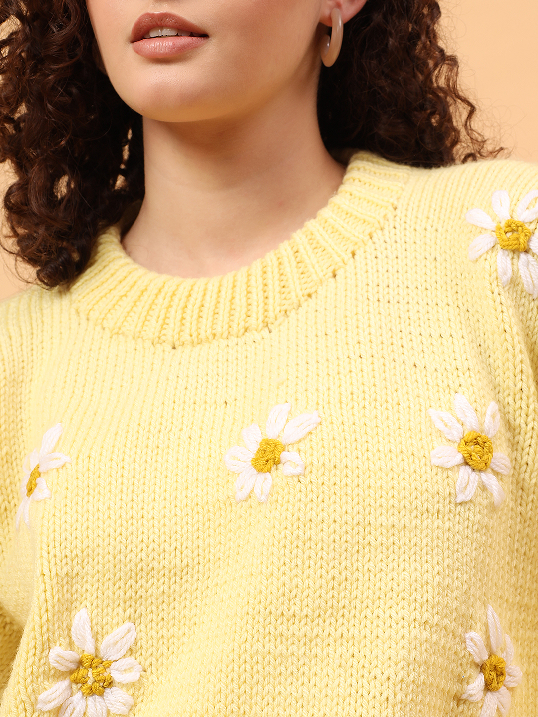 Velvery Floral Embroidered Butter Cream Pullover