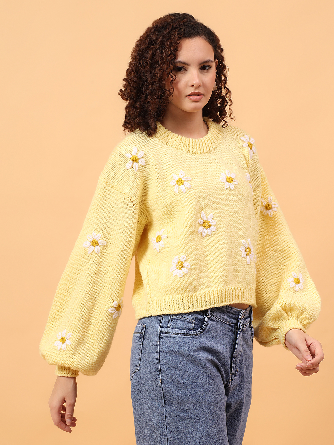 Velvery Floral Embroidered Butter Cream Pullover