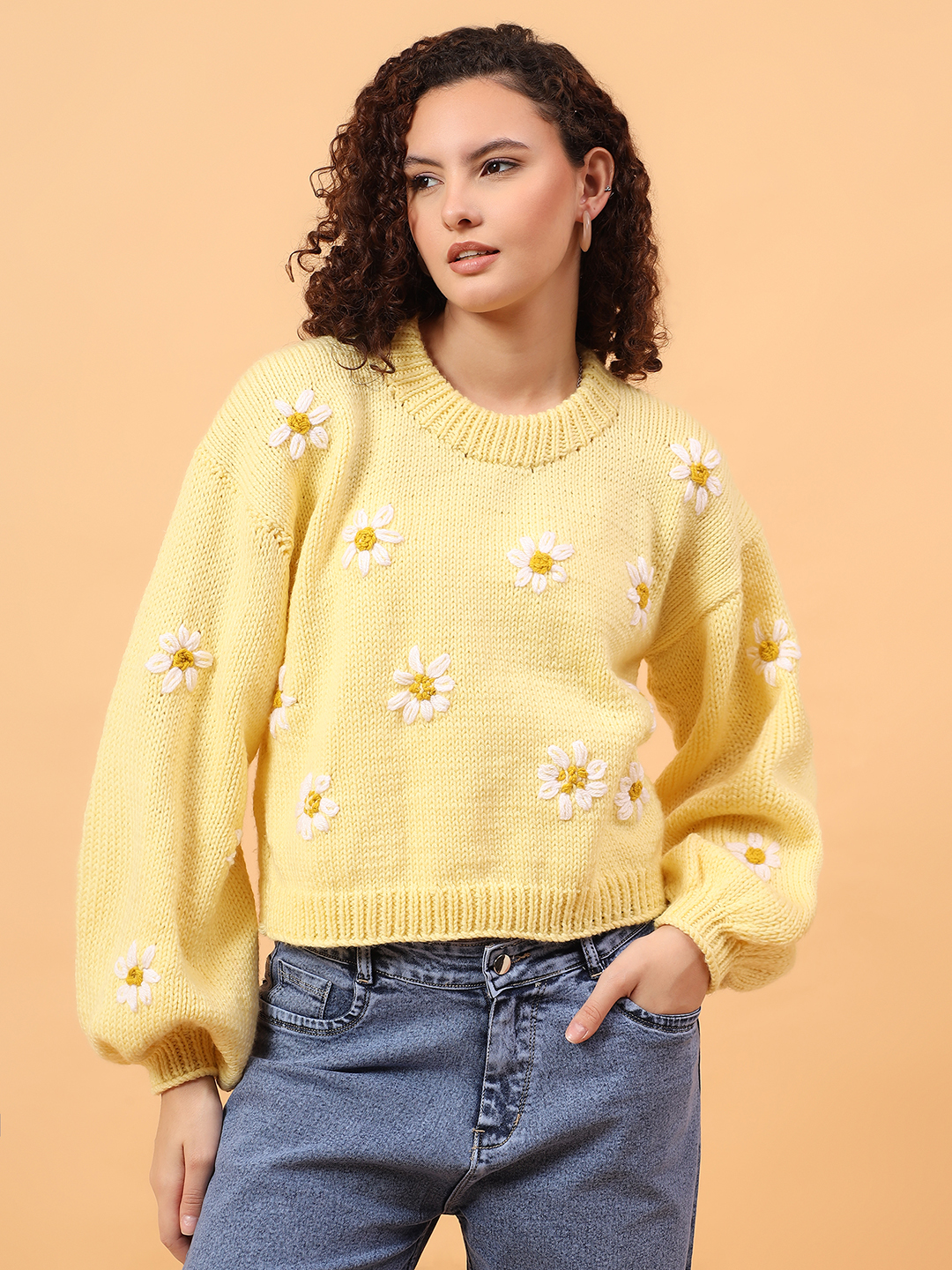 Velvery Floral Embroidered Butter Cream Pullover