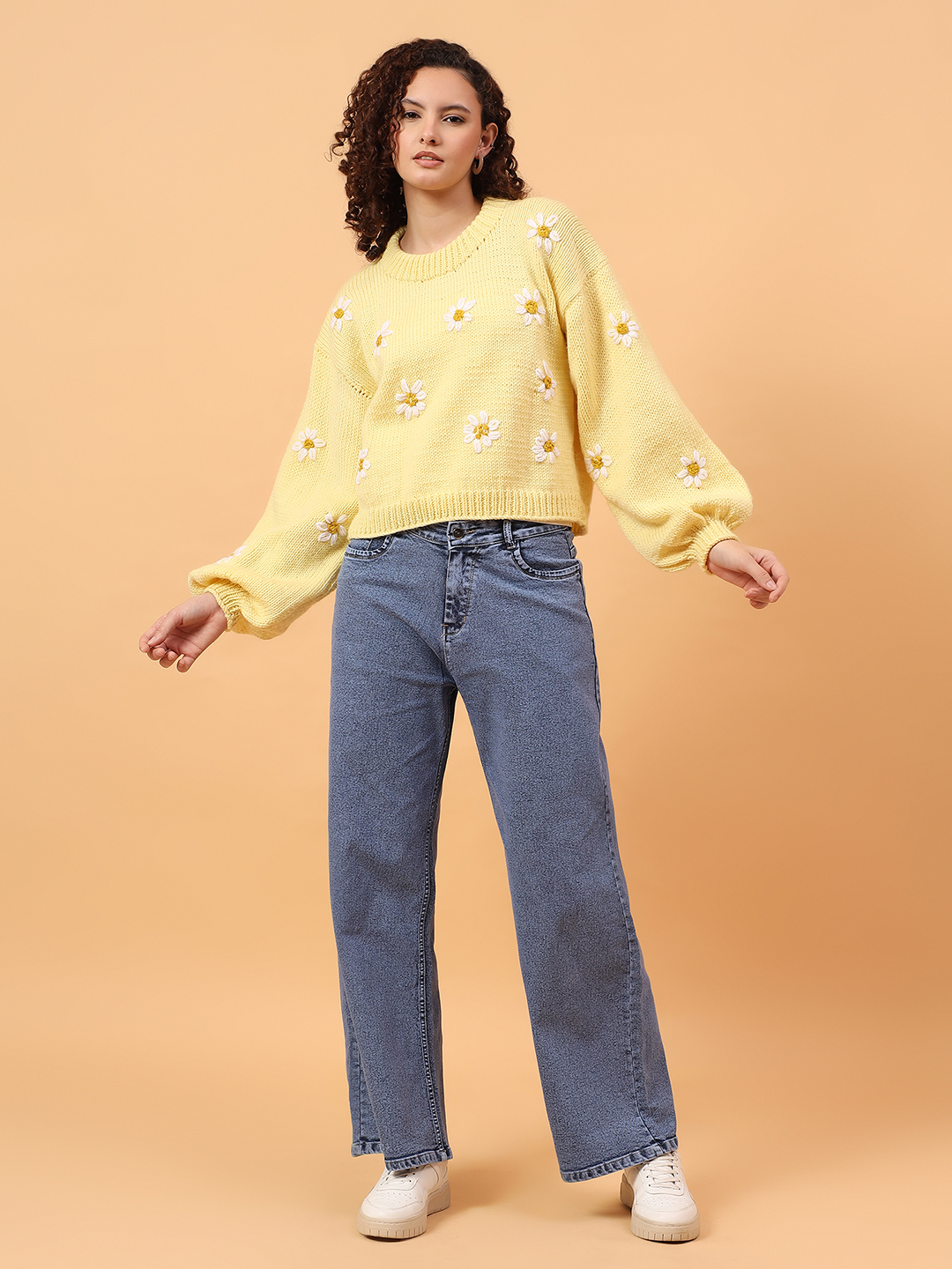 Velvery Floral Embroidered Butter Cream Pullover