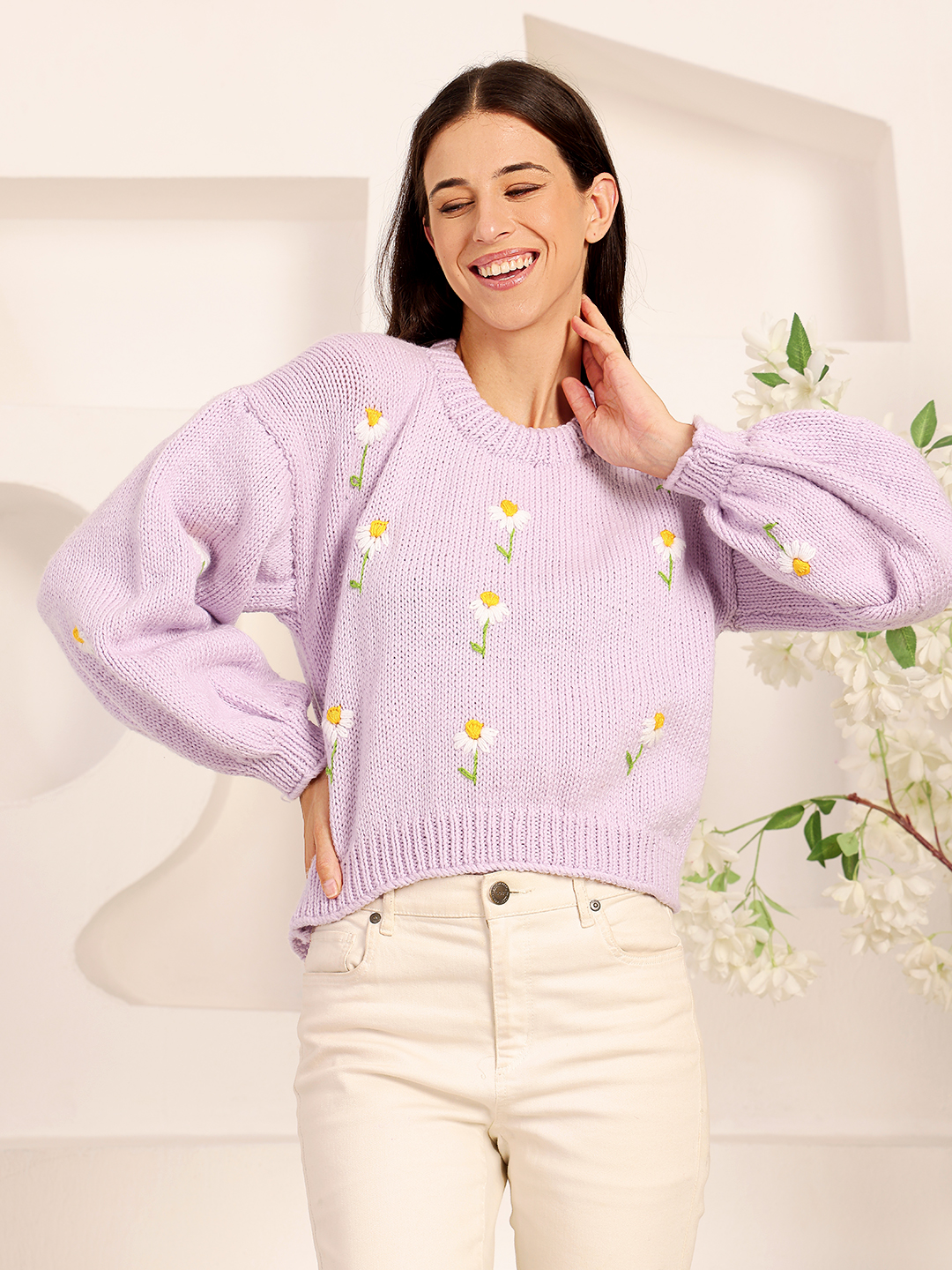 Velvery Floral Embroidered Round Neck Pullover