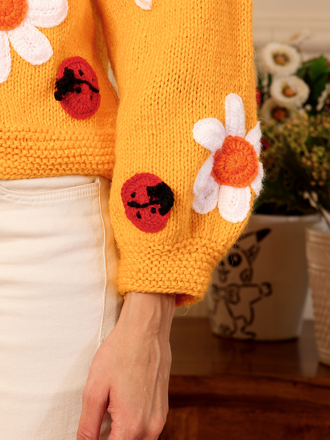 Bee & Flowers Jumbo Chunky Cardigan - Mustard
