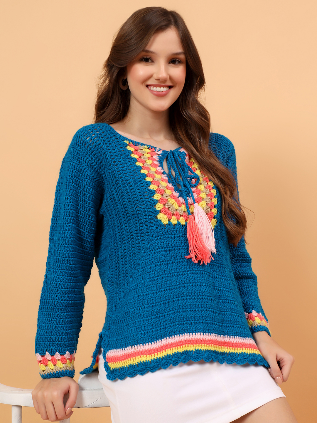 Velvery Floral Embroidered Round Neck Pullover - Blue