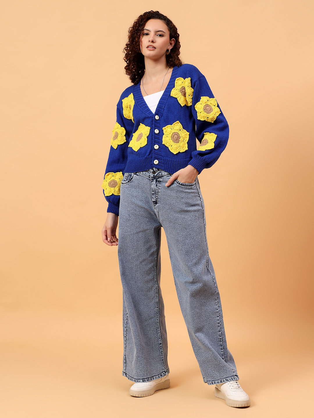 Velvery Chunky Sunflower Applique Crop Cardigan - Blue