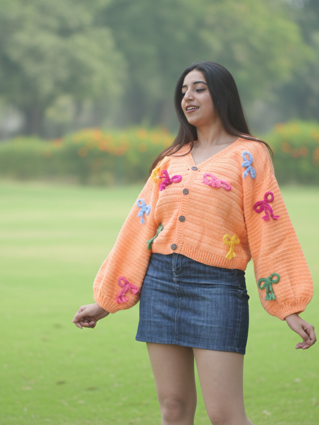 Velvery Bow Applique V Neck Cardigan - Peach