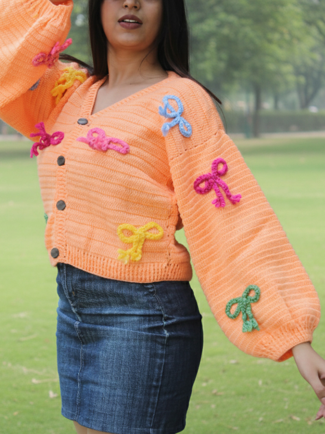 Velvery Bow Applique V Neck Cardigan - Peach
