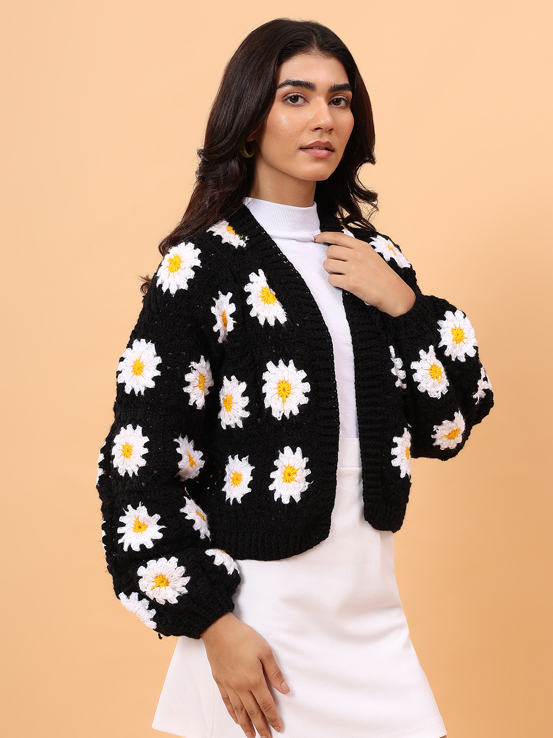 Velvery Floral Front Openable Cardigan - Black