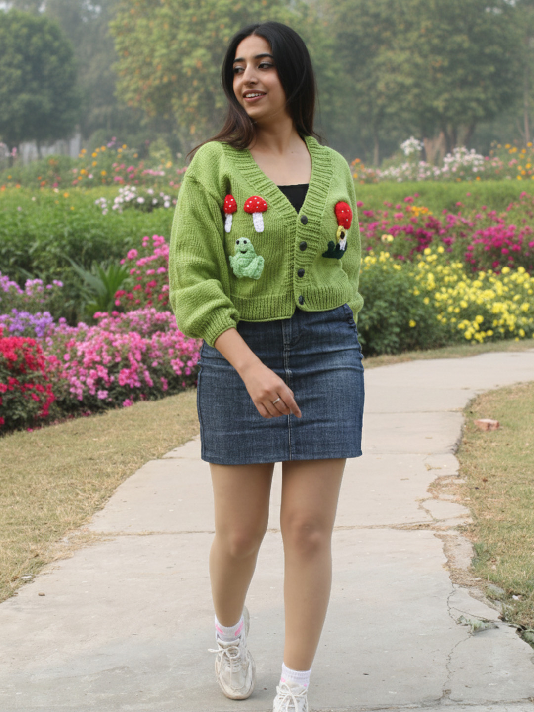 Velvery Appliques Cardigan - Green