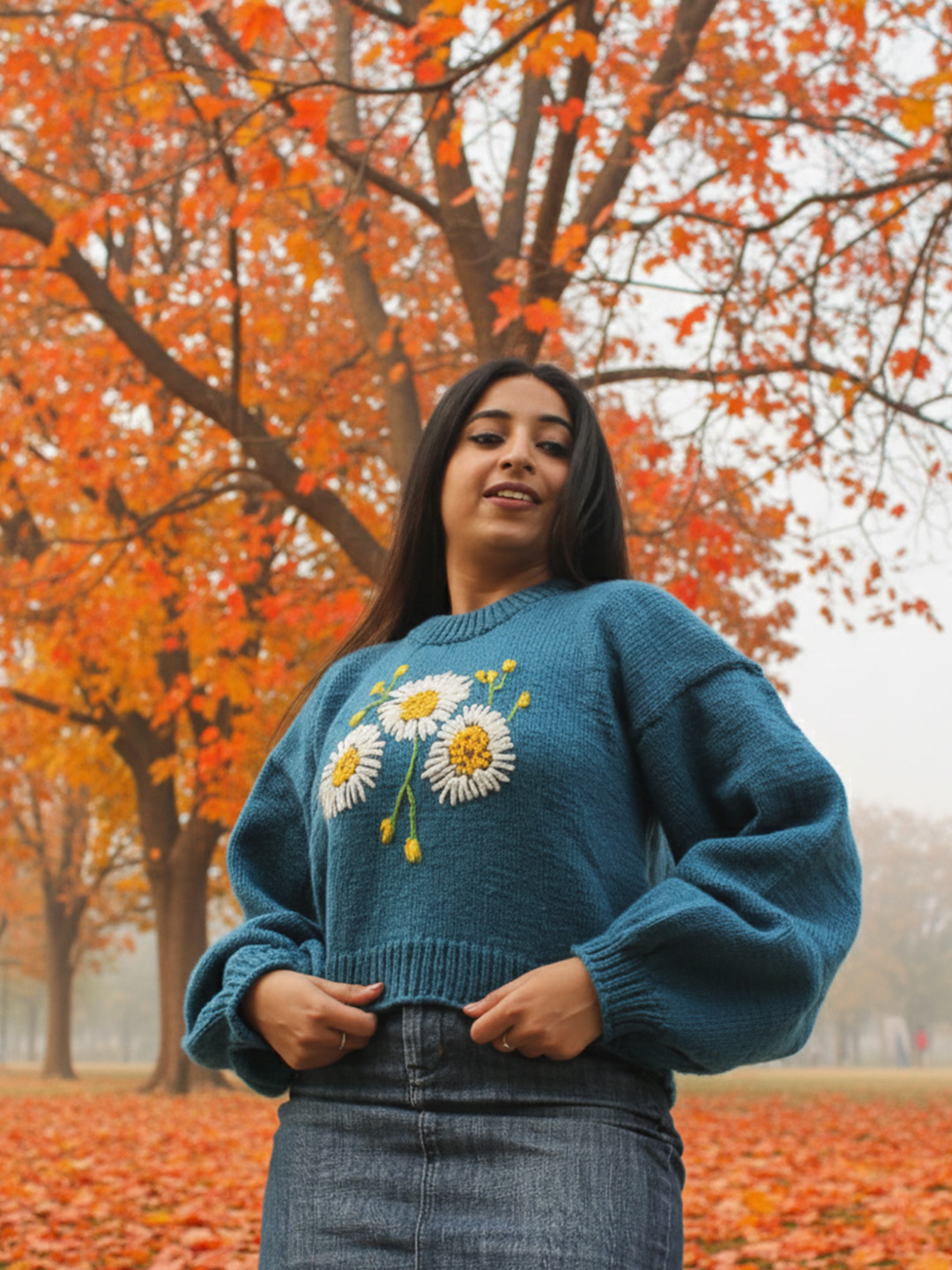 Velvery Floral Embroidered Pullover - Blue