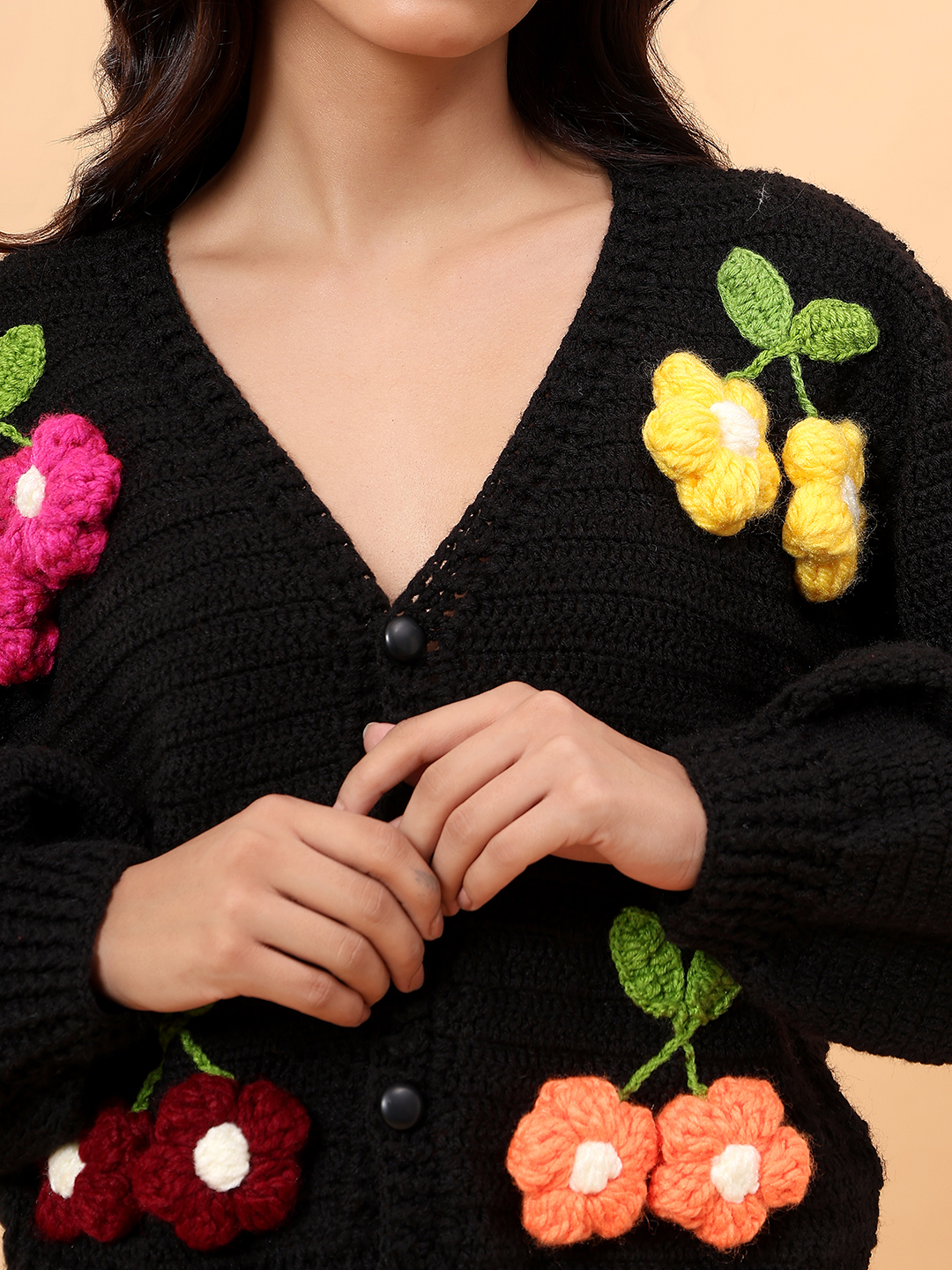 Velvery Colorful Hanging Flowers Crop Cardigan - Black