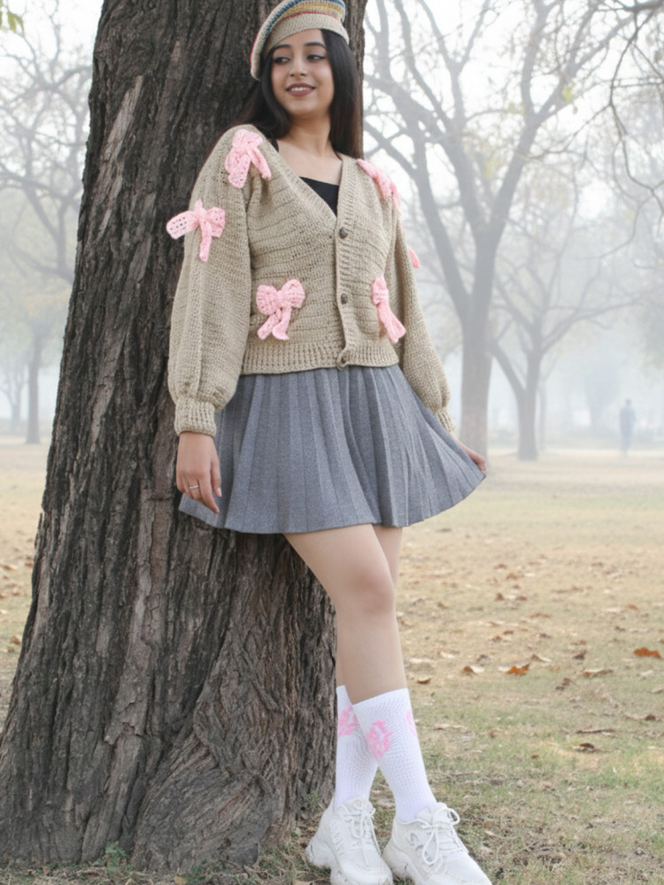 Image of Velvery Bow Detailed Cardigan - Beige