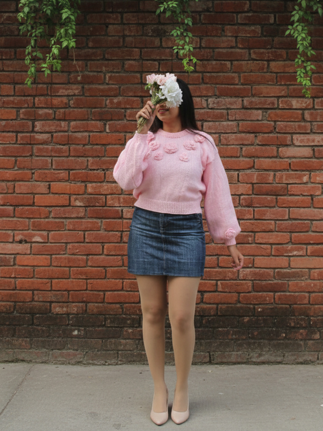 Handknitted Rose Detailed Pullover - Pink