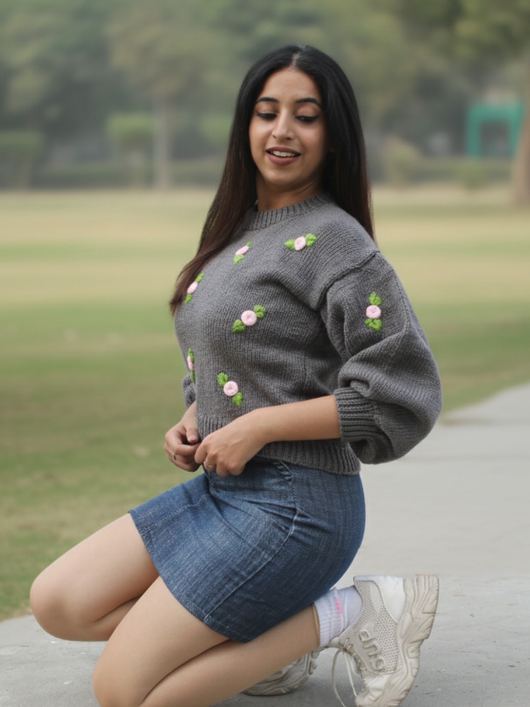 Velvery Floral Embroidered Pullover - Dark Grey