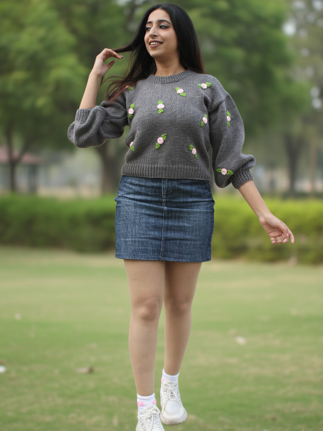 Velvery Floral Embroidered Pullover - Dark Grey