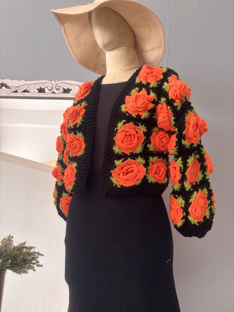Image of Velvery Crochet Red Rose Detailed Cardigan - Black
