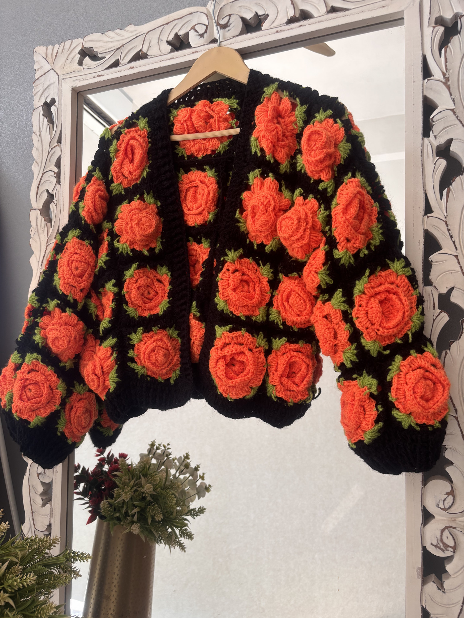 Velvery Crochet Red Rose Detailed Cardigan - Black