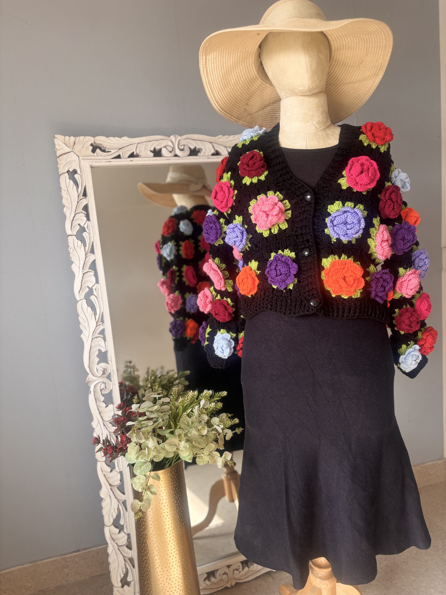 Velvery Crochet Colorful Floral Applique Cardigan - Black