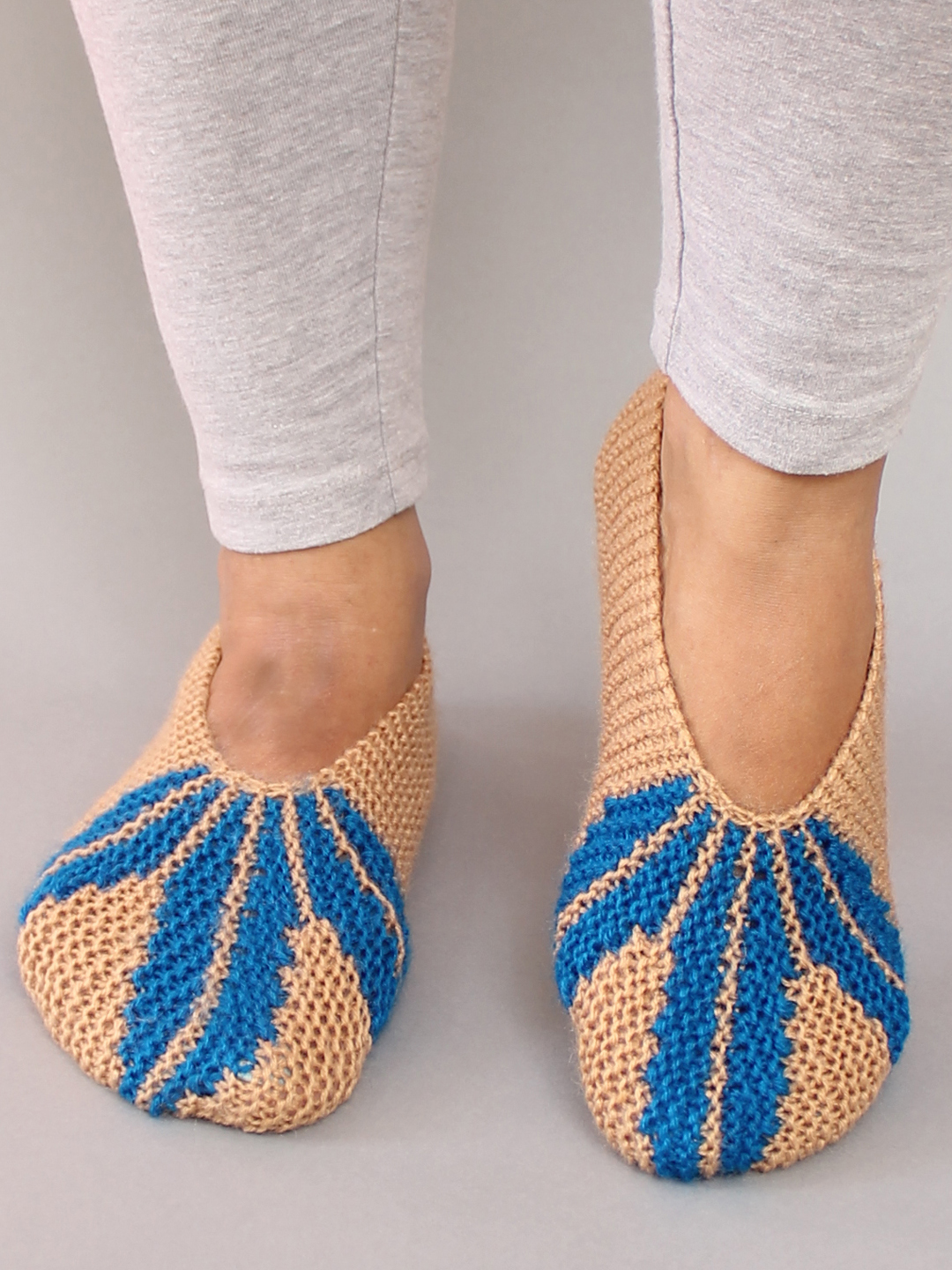 Velvery Handmade Knitted Womens Self Design Socks-Beige